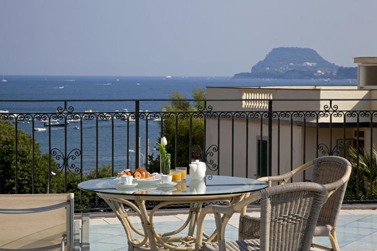 Hotel Villa Luisa Pozzuoli Exterior photo